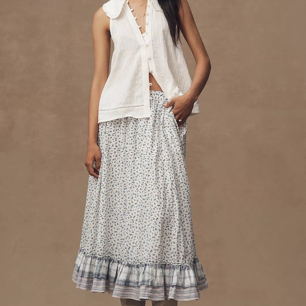 Nwot  White Textured Sleeveless Blouse - Picture 4 of 8